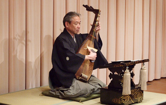 Instrumen Senar Tradisional Khas Jepang Terpopuler